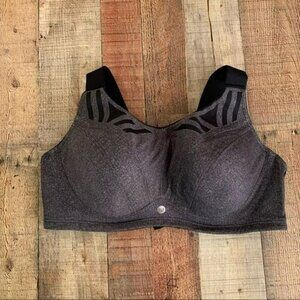 Livi active molded underwired adjustable bra - 40DD